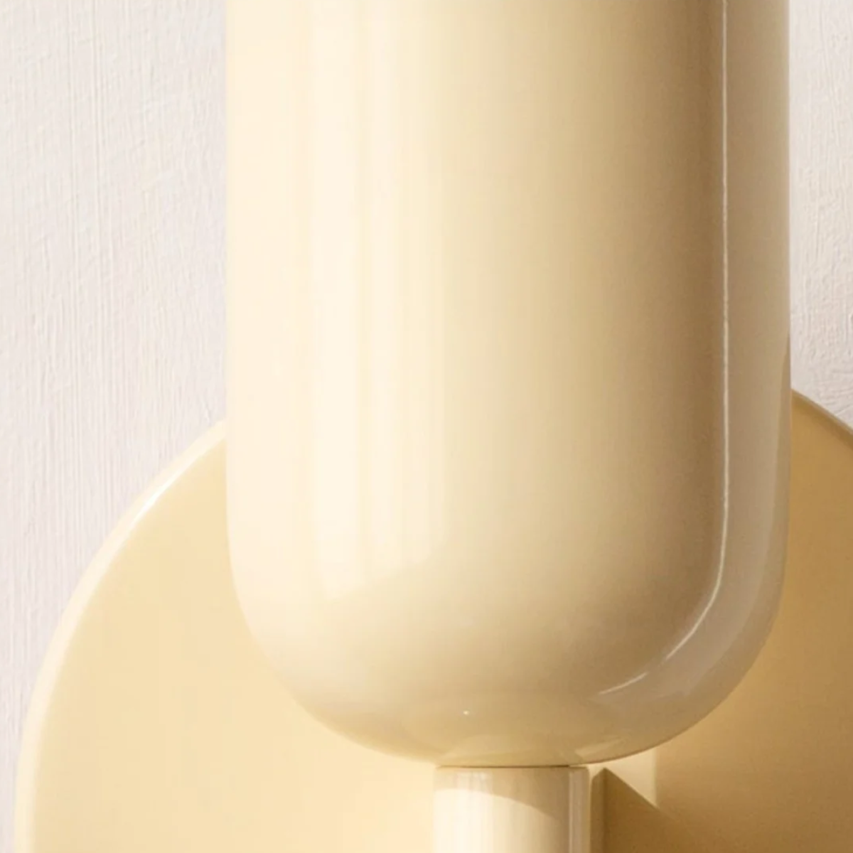 Scandinavische Wandlamp met Warm LED Licht