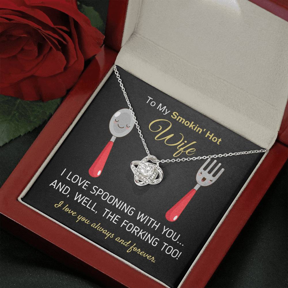 Romantische Love Knot Ketting voor Smokin Hot Vrouw