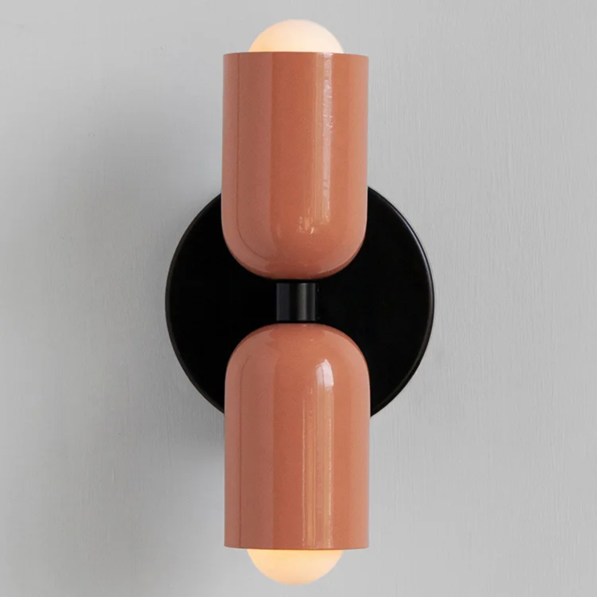 Scandinavische Wandlamp met Warm LED Licht