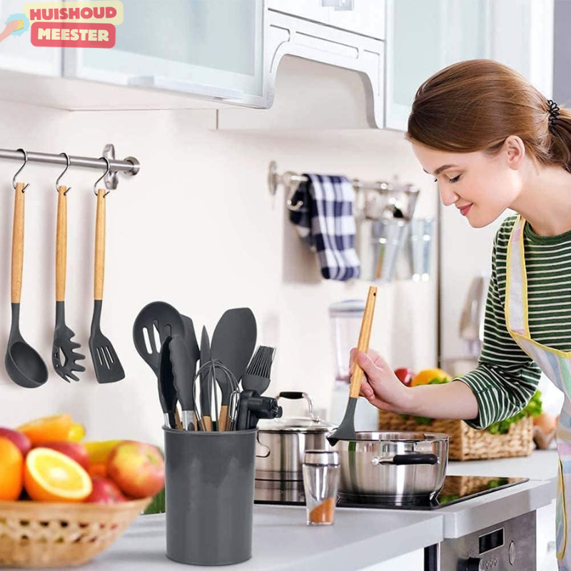 12-piece wooden and silicone kitchen set with holder