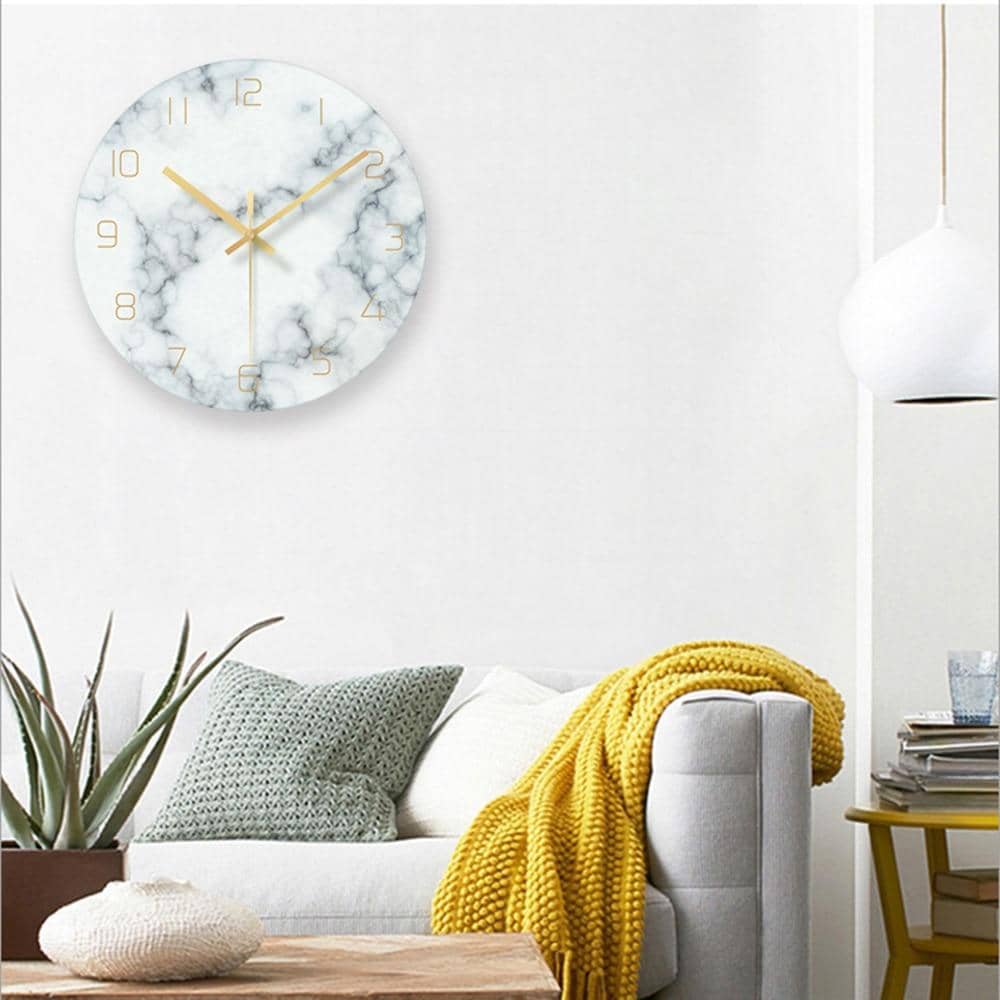 Luxe marmeren wandklok voor tijdloze elegantie