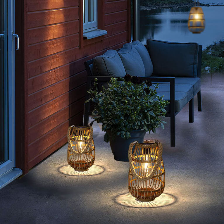 Zonne-energie Rotan Vloerlamp - Waterdichte Buitenverlichting voor Tuin en Patio
