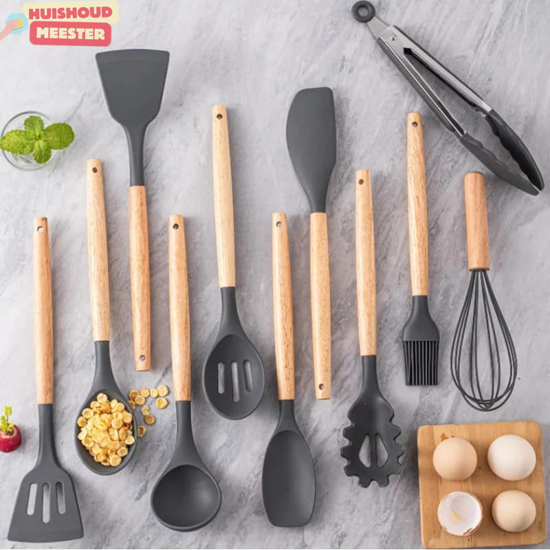 12-piece wooden and silicone kitchen set with holder