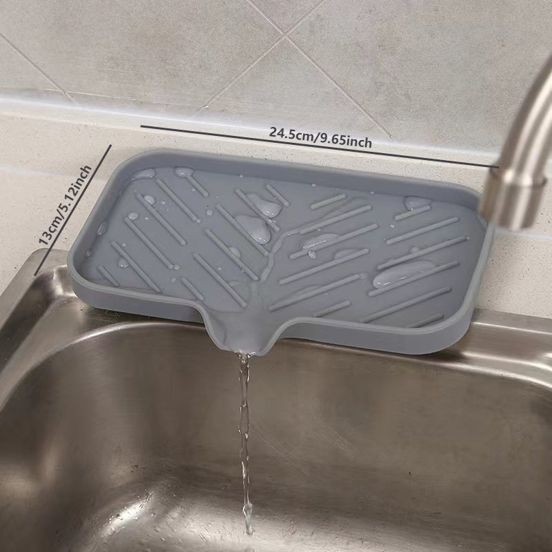 Quick-drying anti-slip mat for kitchen and bathroom with drain spout
