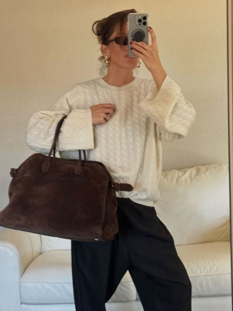 Luxe Suede Damestas – Tijdloos en Elegant voor Elke Gelegenheid