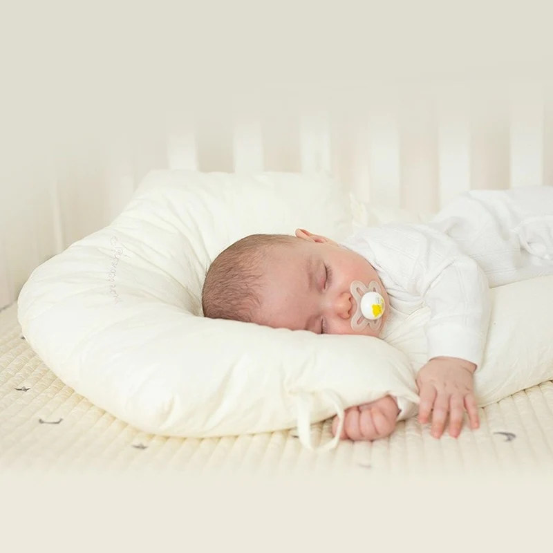 Baby Slaapkussen voor Ultieme Geborgenheid en Comfort