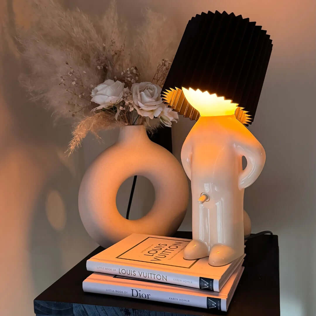 Speelse LED Tafellamp - Unieke en Grappige Slaapkamerverlichting