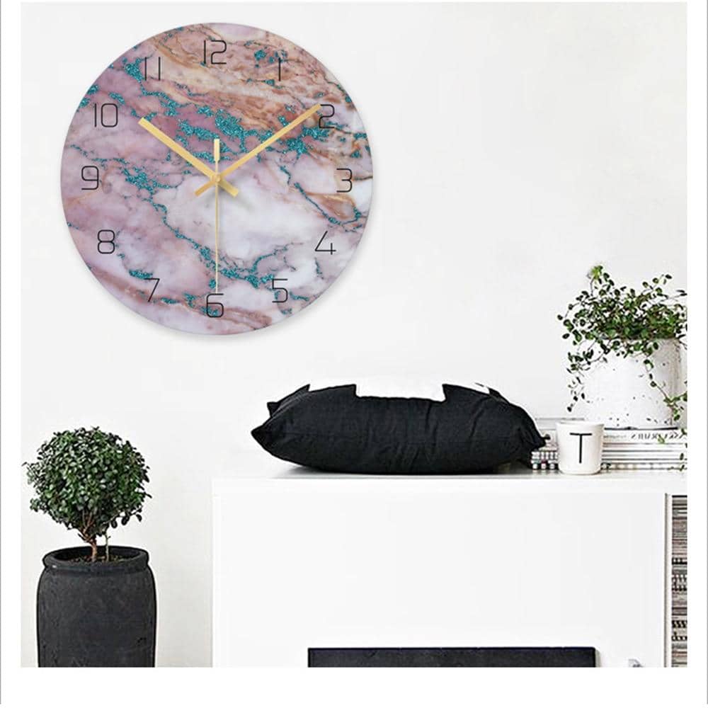 Luxe marmeren wandklok voor tijdloze elegantie