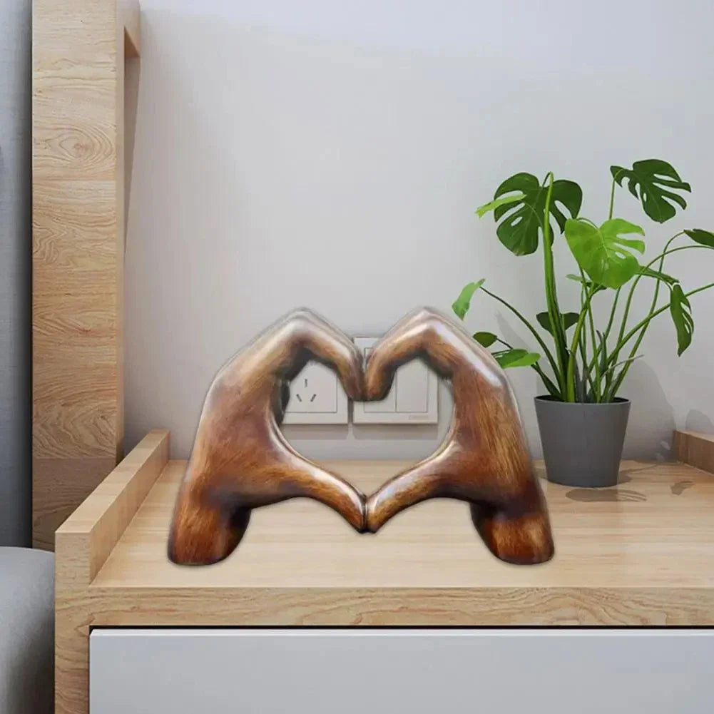 Houten Beeldje van Liefde en Verbinding