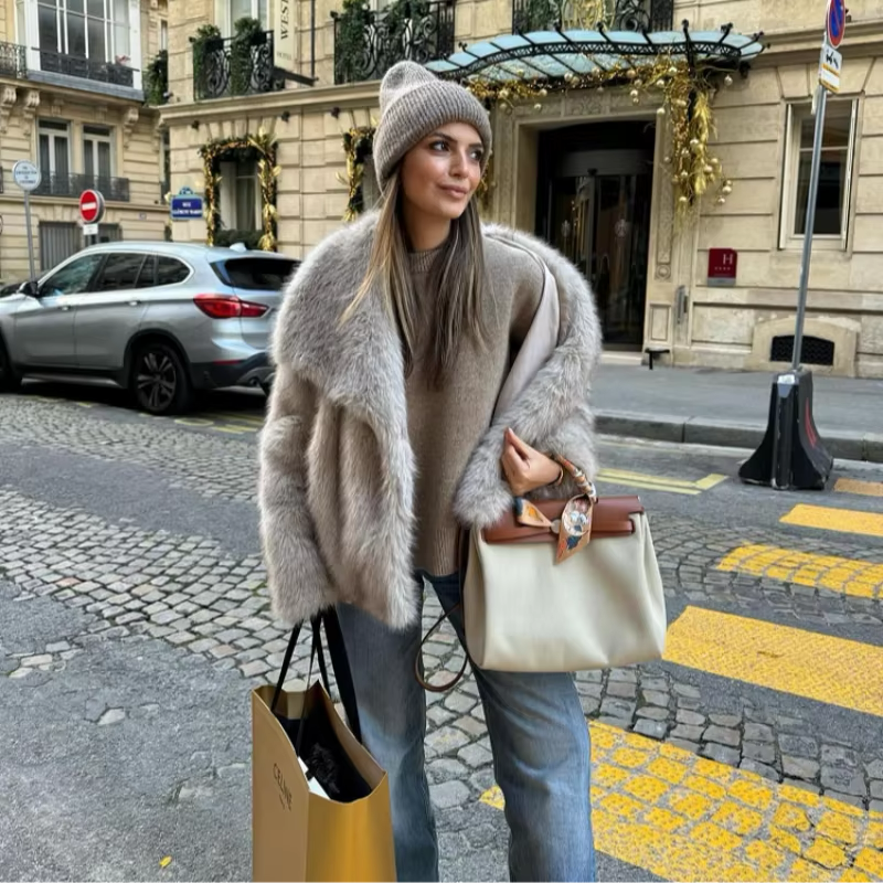 Luxe Nep Bont Jas voor Comfort en Stijl