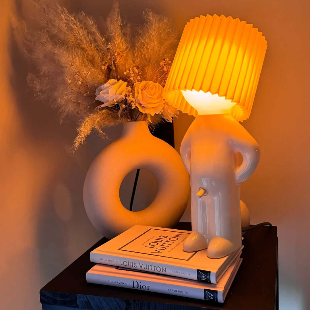 Speelse LED Tafellamp - Unieke en Grappige Slaapkamerverlichting