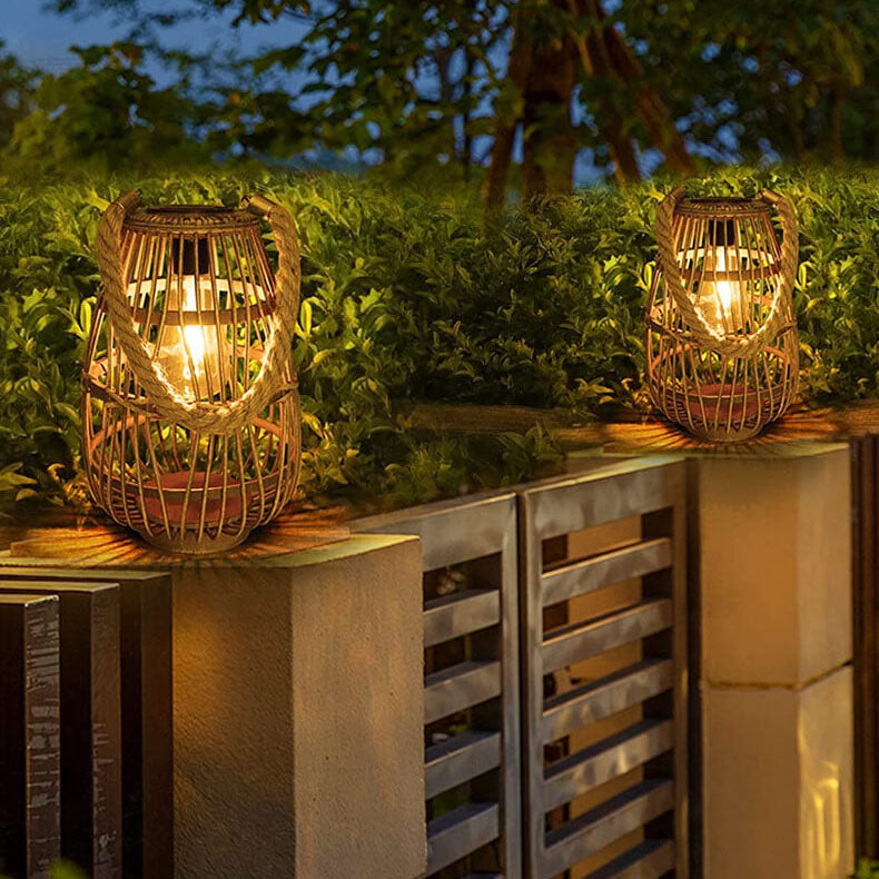 Zonne-energie Rotan Vloerlamp - Waterdichte Buitenverlichting voor Tuin en Patio