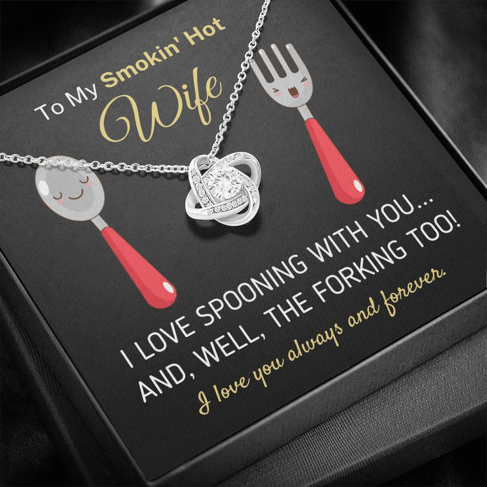 Romantische Love Knot Ketting voor Smokin Hot Vrouw