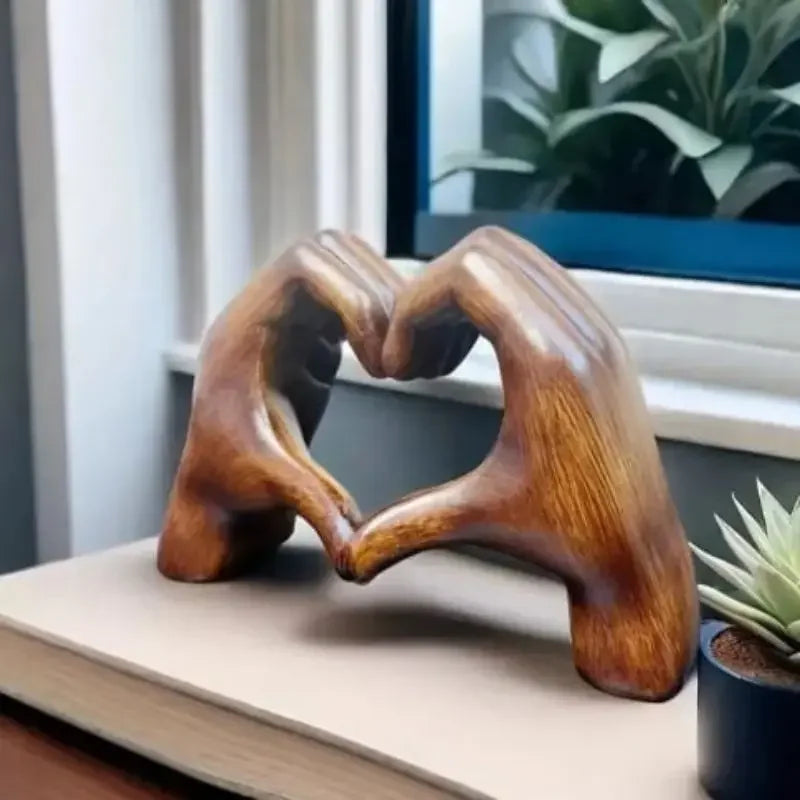 Houten Beeldje van Liefde en Verbinding