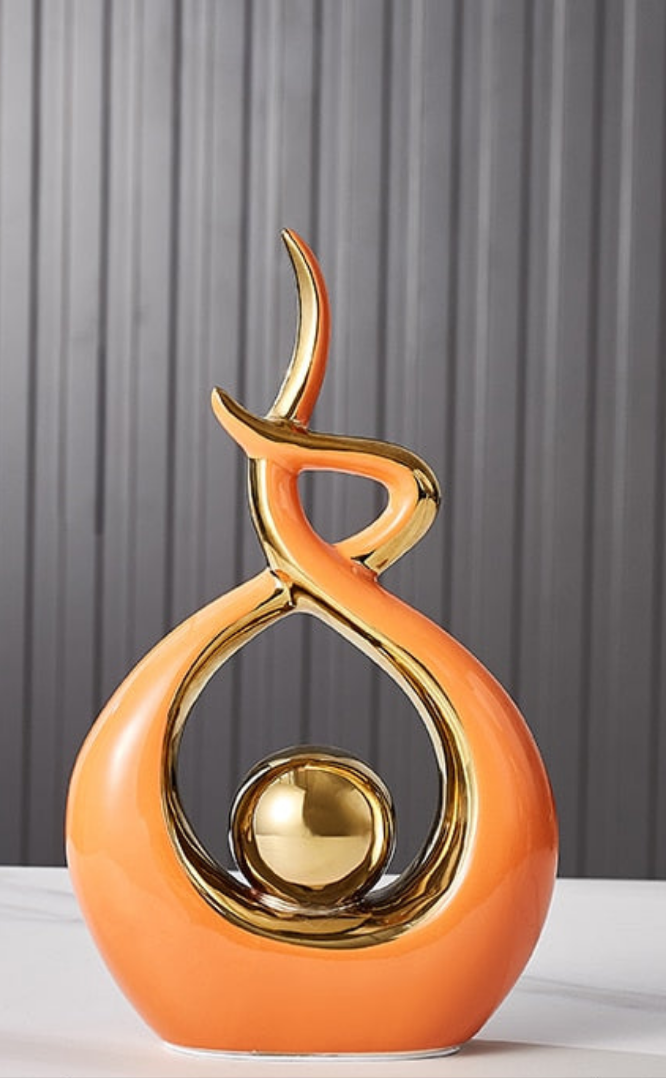 Abstracte keramische kunstsculptuur met gouden accenten - Modern decor voor huis en kantoor