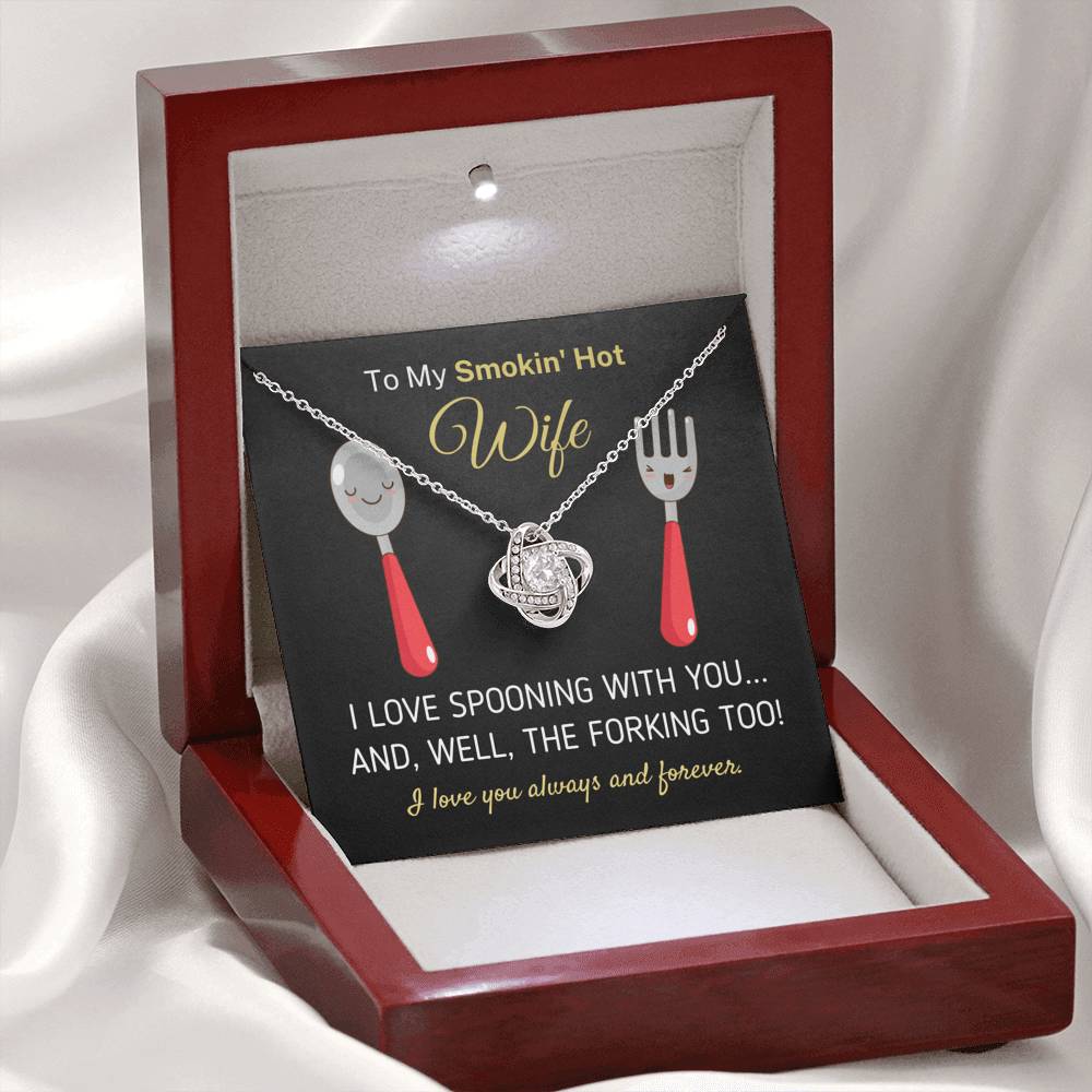 Romantische Love Knot Ketting voor Smokin Hot Vrouw