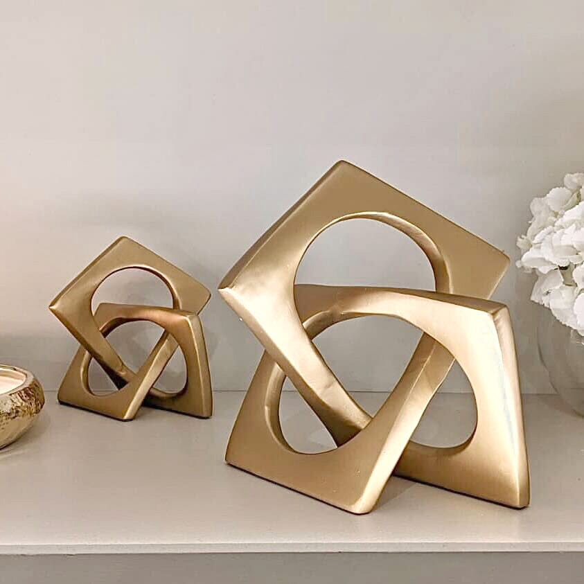 Gouden decoratieve knoop sculptuur | Tijdloze elegantie voor uw interieur