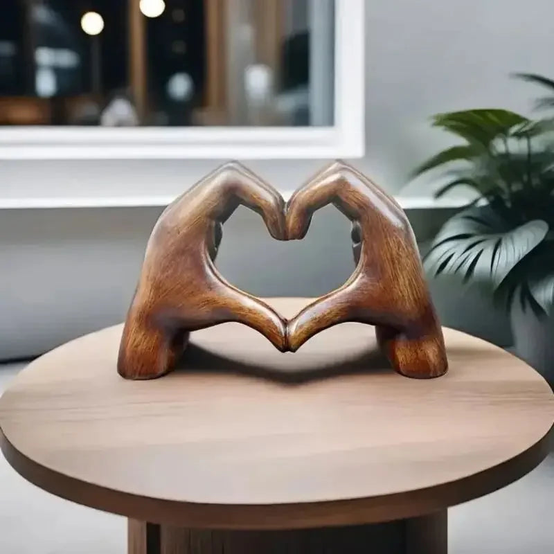 Houten Beeldje van Liefde en Verbinding