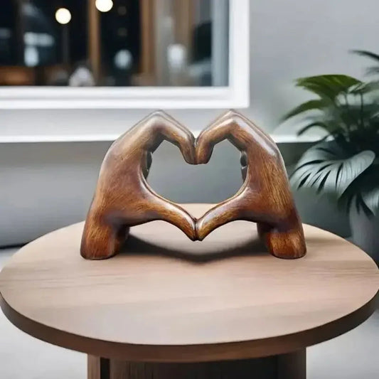 Houten Beeldje van Liefde en Verbinding