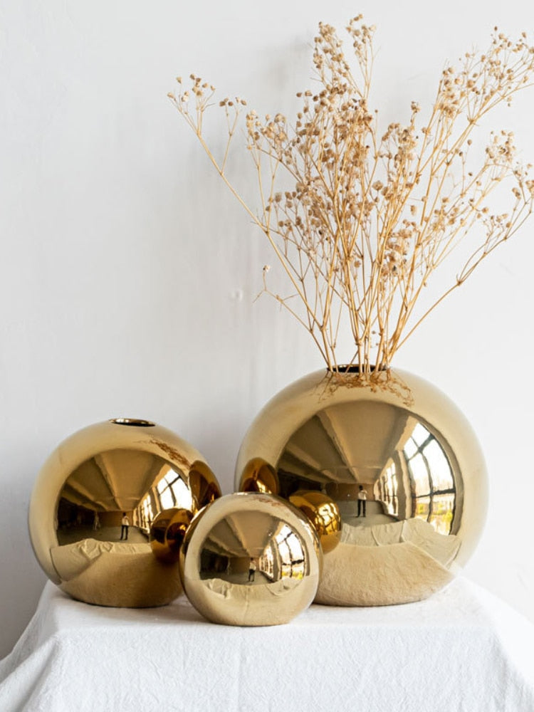 Gouden keramische bolvaas | Stijlvolle decoratie voor elke kamer