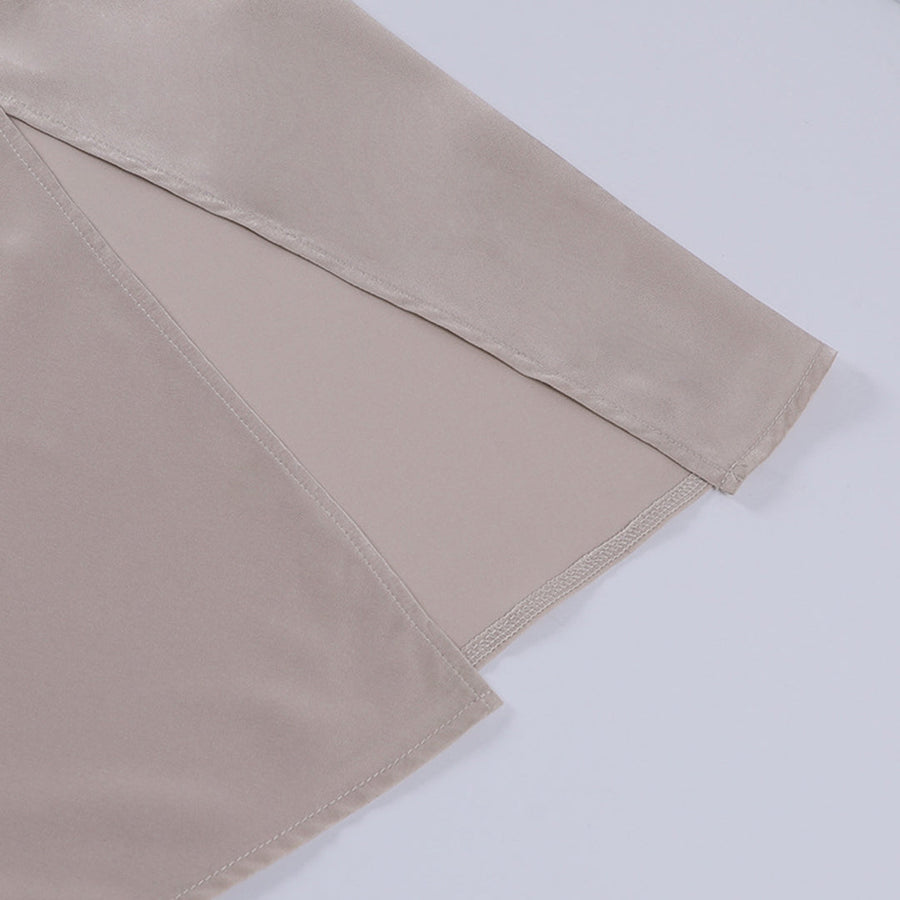 Elegante maxi-jurk met V-hals en hoge split