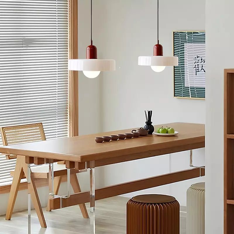 Kleurrijke hanglamp van glas-in-lood met modern design